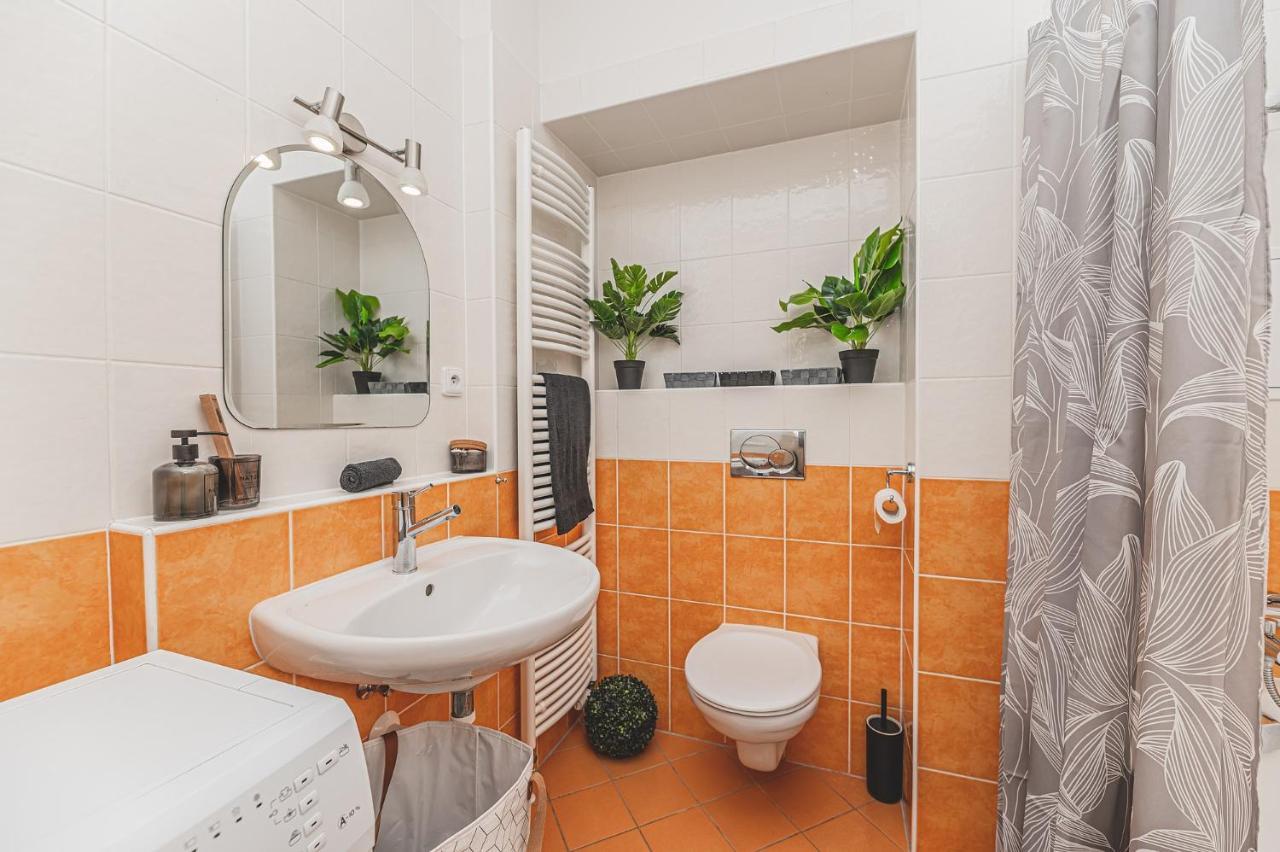 °°°Carolina'S Modern Apartment °°° Hradec Králové Kültér fotó