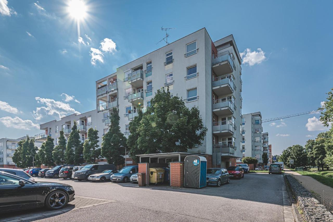 °°°Carolina'S Modern Apartment °°° Hradec Králové Kültér fotó